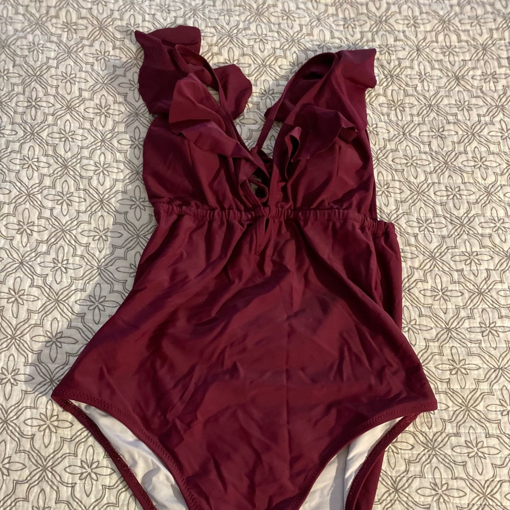 Cupshe Ruffle Shoulder Plunge One Piece!